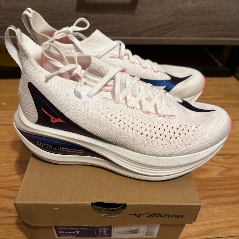 Women’s Mizuno Neo Vista 2 - white/metallic navy size 7 - Picture 5 of 7